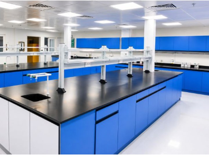 Work Benches & Work Tops